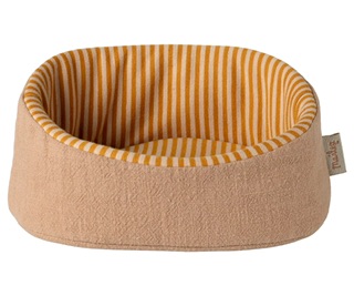 Pet basket – Powder IMG 5728.jpeg