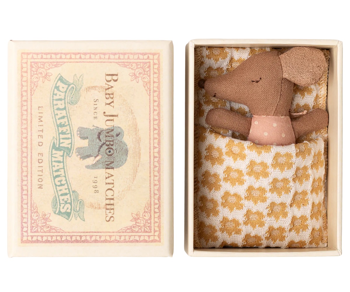Sleepy wakey baby mouse in matchbox – Rose IMG 7944.jpeg