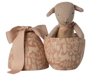 Easter egg with micro lamb, Small – Powder IMG 8044.jpeg