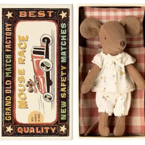 Big sister mouse in matchbox (brown)