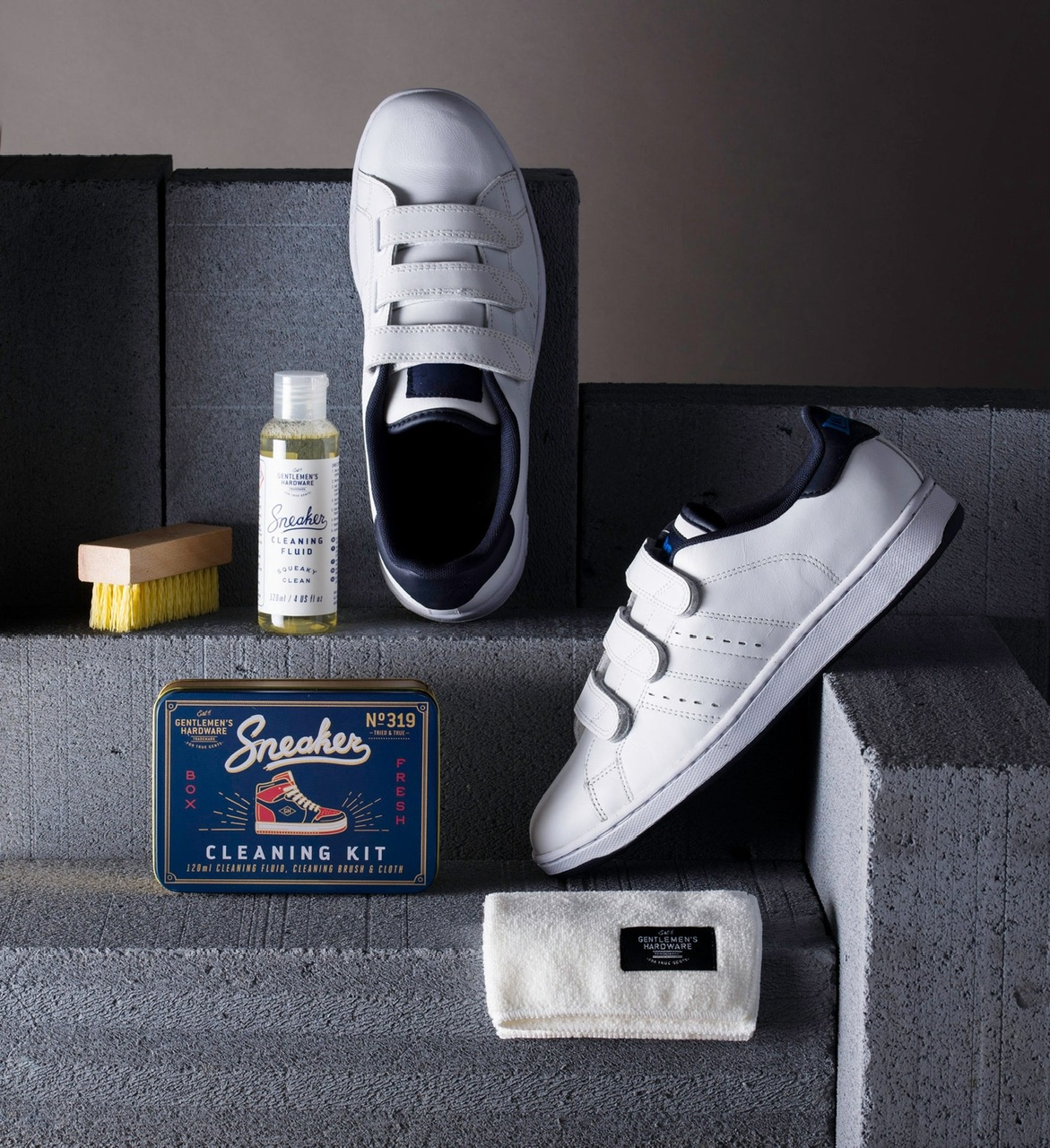 Sneaker Cleaning Kit in Tin Gift Box Sneaker Cleaning Kit in Tin Gift Box