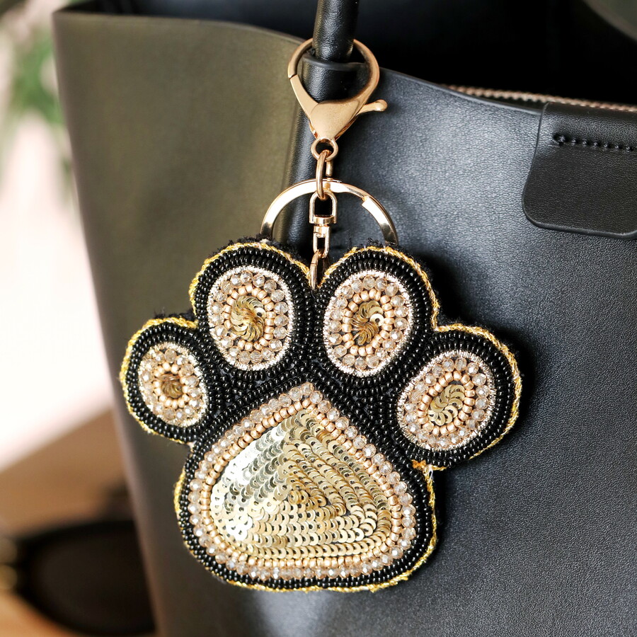 Beaded Pawprint Keyring and Bag Charm 2 IMG 9680.jpeg