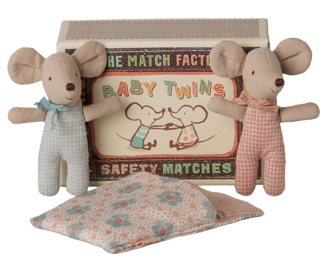 Twins, Baby mice in matchbox – Checker 2 IMG 0230.jpeg
