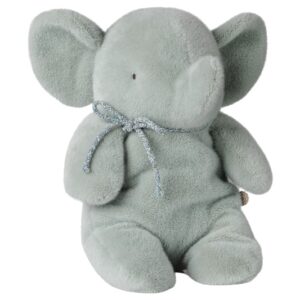 Elephant plush, Medium – Soft mint IMG 0799.jpeg