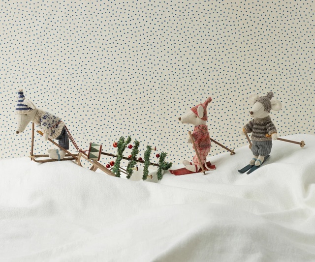 Winter mouse with ski set, Big brother – Grey 3 IMG 0813 1.jpeg