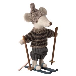 Winter mouse with ski set, Big brother – Grey IMG 0816.jpeg