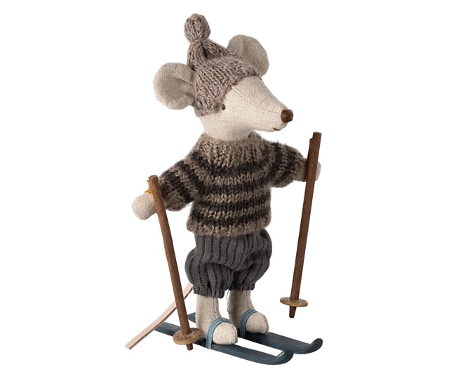 Winter mouse with ski set, Big brother – Grey IMG 0816.jpeg