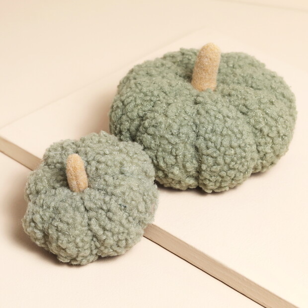 Small Green Boucle Pumpkin Decoration 2 IMG 0871.jpeg