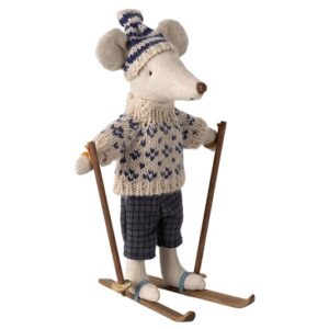 Winter mouse with ski set, Dad – Blue IMG 1265.jpeg